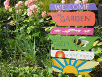 A little sign of summer: DIY garden signs A little sign of summer: DIY garden signs