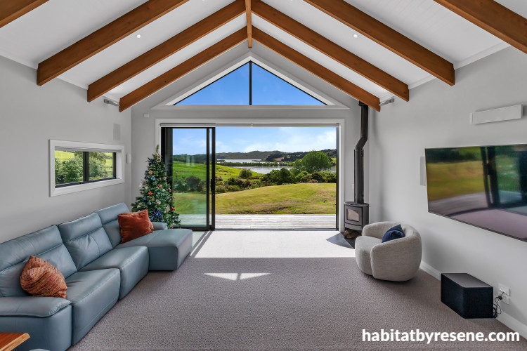 Living room with light grey painted walls