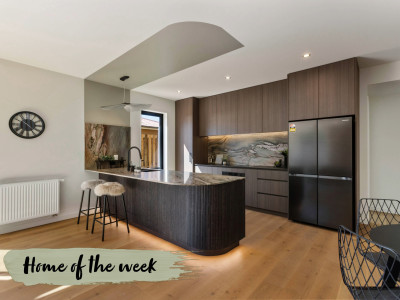 Calm, sculptural living in Wānaka Calm, sculptural living in Wānaka